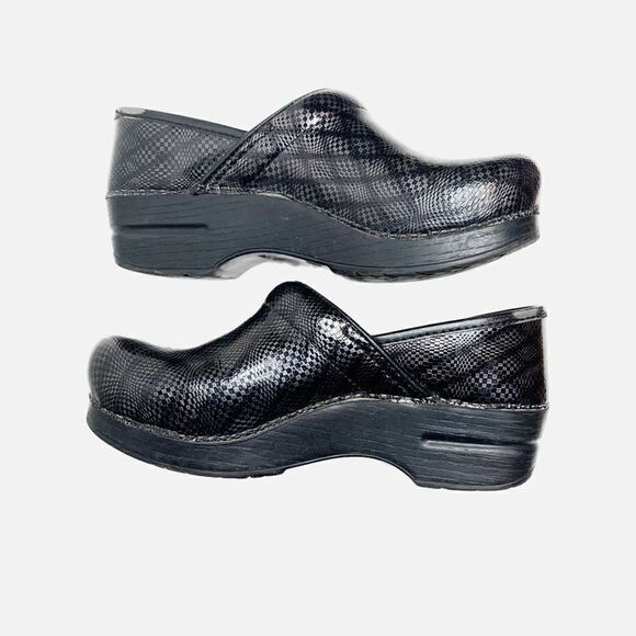 Dansko Professional Clog Patent Black Leather Silver Diamond Pattern Women’s 37 - Picture 4 of 11